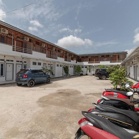 Reddoorz Syariah Near Jakabaring Sport City Palembang Exterior photo