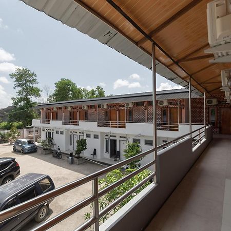 Reddoorz Syariah Near Jakabaring Sport City Palembang Exterior photo