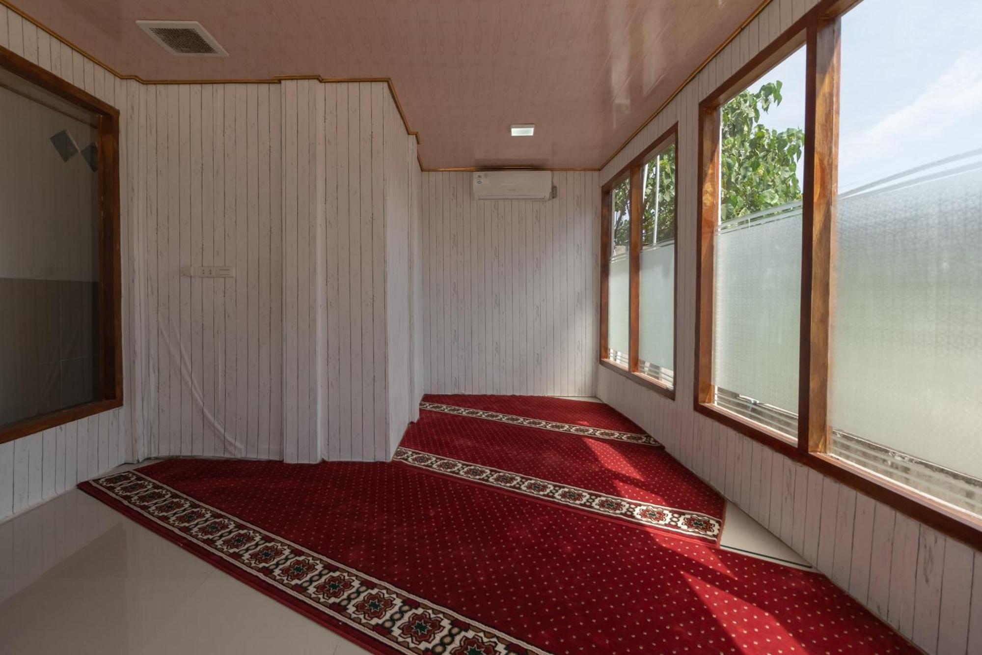 Reddoorz Syariah Near Jakabaring Sport City Palembang Exterior photo