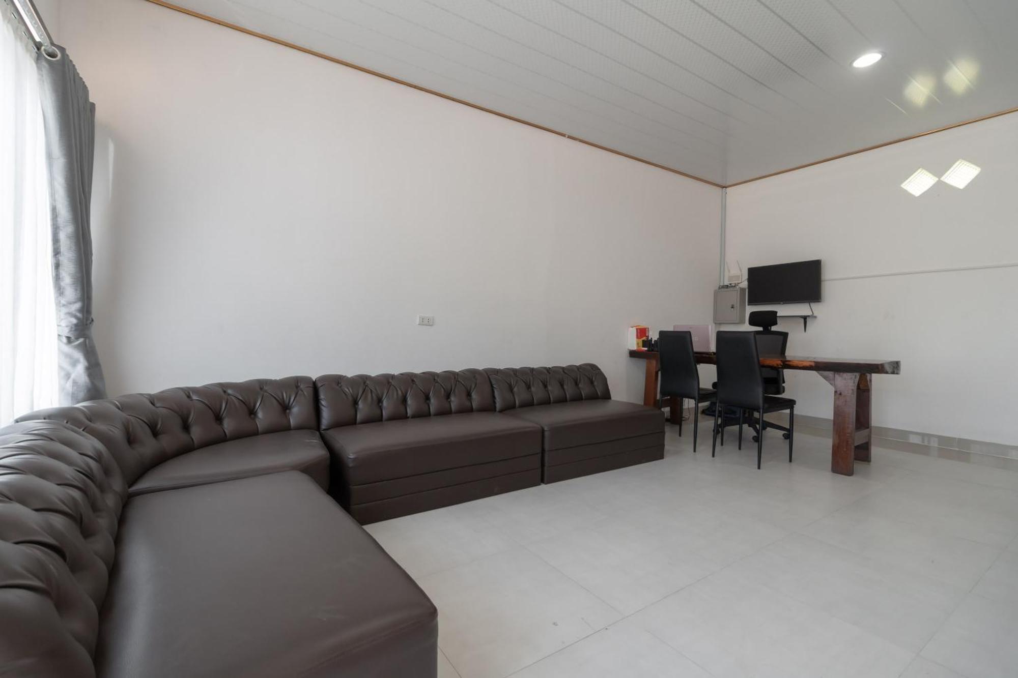 Reddoorz Syariah Near Jakabaring Sport City Palembang Exterior photo