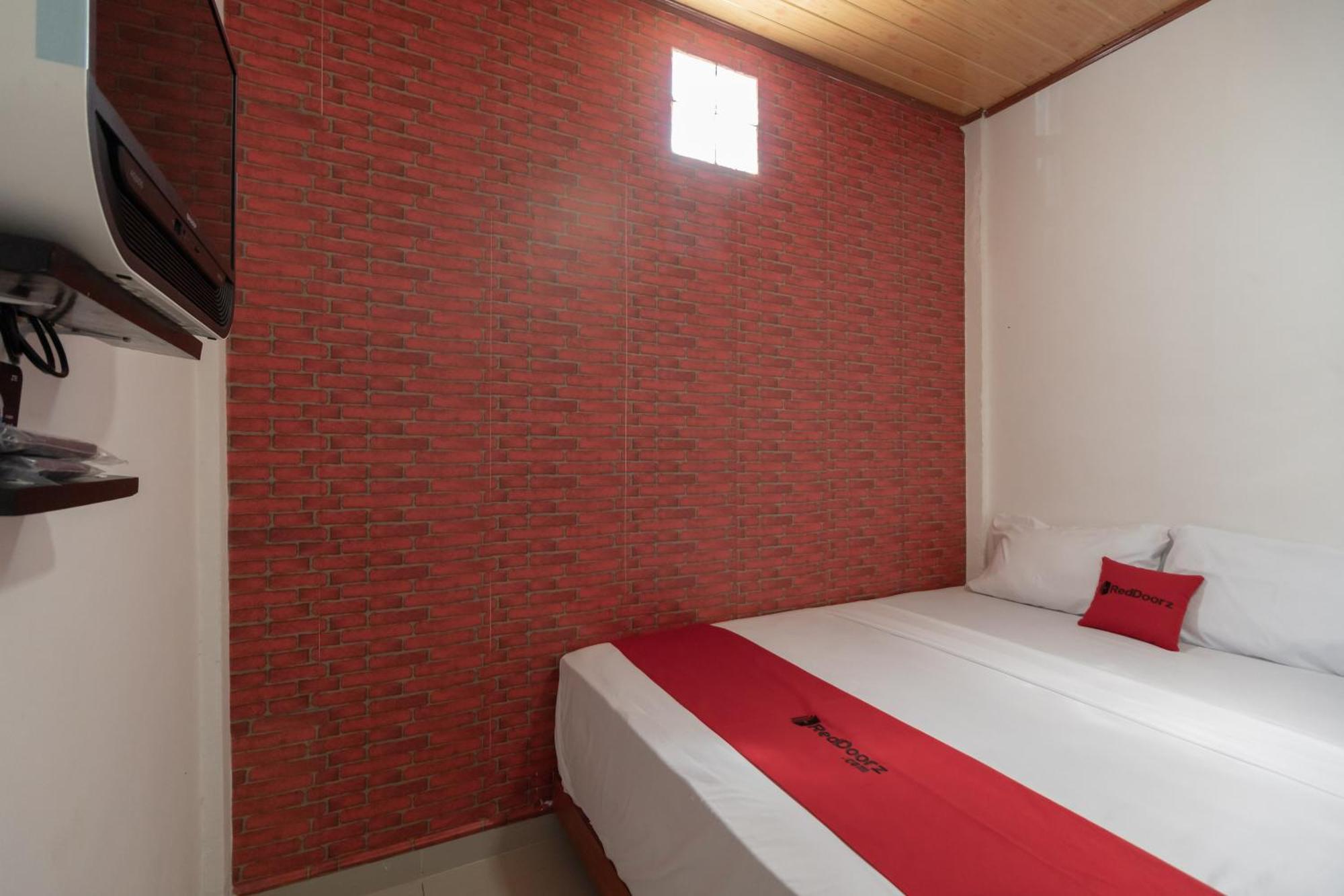 Reddoorz Syariah Near Jakabaring Sport City Palembang Exterior photo